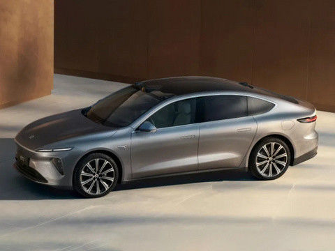 Vehículos de nueva energía 2024 Nio ET7 Weilai Vehículos eléctricos 75kwh 200km/h Auto de alta velocidad