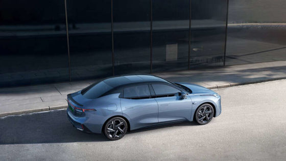 Potente nuevo coche híbrido LYNK & CO 07 EM-P con 163 CV y 255 Nm de torque y 160kw de potencia del motor y 3 velocidad DHT caja de cambios