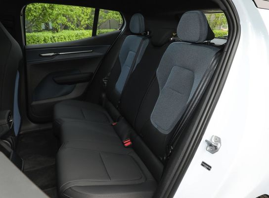 Volvo SUV eléctrico puramente eléctrico EX30 410km de largo alcance RWD core edithion con 272P.s y un par de 343N.m de potencia del motor