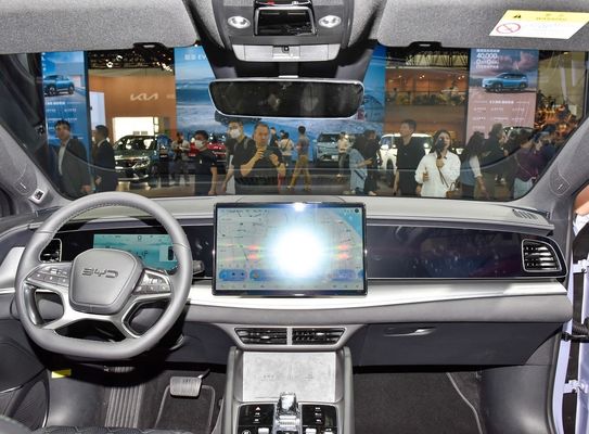 Nuevo vehículo eléctrico PURE BYD Sea lion 07 con BYD e-platform 3.0 EV arquitectura 210km/h velocidad máxima y 231P.s potencia del motor