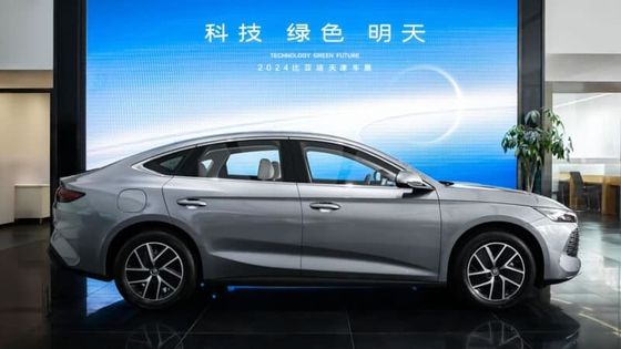 Nuevo vehículo híbrido 2024 BYD Qin L Dm-i 1.5T 101Ps.L4 Motor con 218Ps Potencia del motor eléctrico 180km/h Velocidad máxima