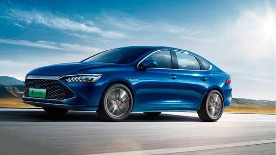 Nuevo vehículo híbrido 2024 BYD Qin L Dm-i 1.5T 101Ps.L4 Motor con 218Ps Potencia del motor eléctrico 180km/h Velocidad máxima