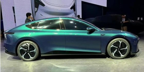 Pre-venta Marca conjunta Geely&Baidu Jiyue07 vehículo eléctrico puro con 200kw/271P.s potencia del motor 2WD tren motriz 4 puertas/5 asientos