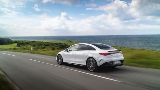 Vehículo eléctrico de gran autonomía Mercedes-Benz EQE AMG 53 4MATIC+ con potencia del motor de 460kw/625P.s 220km/h velocidad máxima