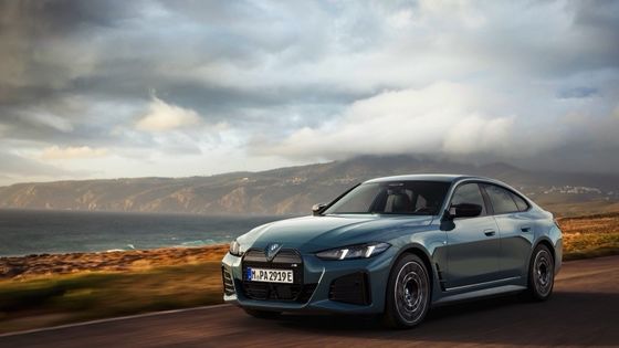 Vehículo eléctrico puro de alto rendimiento alcance de 450 km BMW i4 aceleración de 0 a 100 km/h a 3.9s 225 km/h velocidad máxima 400kw de potencia