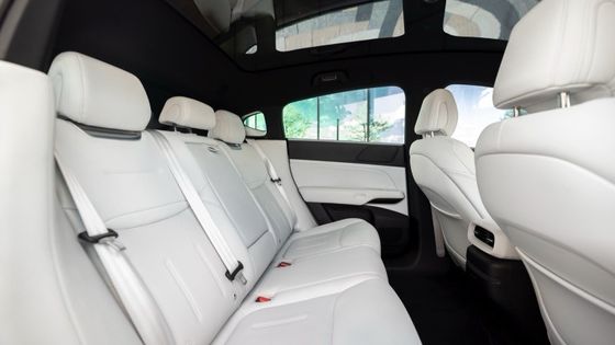 Xpeng G6 RWD Long Range Vehículo Eléctrico SUV EV Coche Eléctrico con una potencia de motor de 210kw de conducción RWD y alcance de 490km