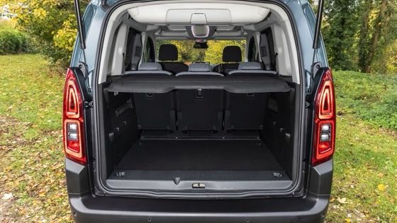 NUEVO CITROEN e-Berlingo Nuevo Vehículo Eléctrico 339km Alcance batería de 52kwh con 100kw ((136P.s) Potencia del motor y 132km/h velocidad máxima