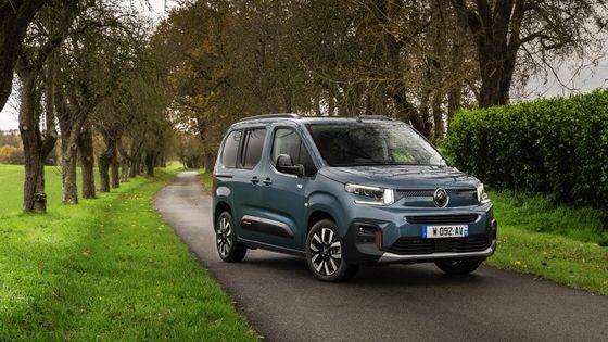 NUEVO CITROEN e-Berlingo Nuevo Vehículo Eléctrico 339km Alcance batería de 52kwh con 100kw ((136P.s) Potencia del motor y 132km/h velocidad máxima