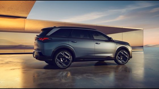 Venta previa 2024 Peugeot E-5008 SUV Rango de 500 km 326 caballos de fuerza (240 KW) Dual motor AWD Vehículo eléctrico puro