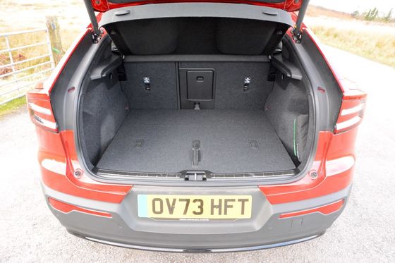 Todo el mundo EV Volvo EC40 Ultimate Twin Motor con WLTP 326Miles 4.7sec aceleración de 0-62mph 408 caballos de fuerza motor