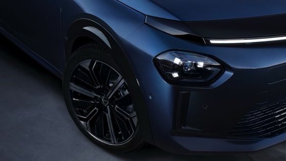 El primer coche eléctrico de Lancia Ypsilon con motor de 154 caballos de fuerza y 260 Nm.