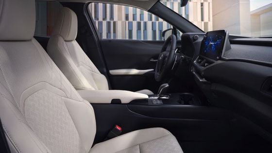 Lexus UX300e 2023 Revisión, todo eléctrico EV 440km Rango WLTP 7.5s 0-100km/h Aceleración con 150kw de potencia Carro eléctrico puro