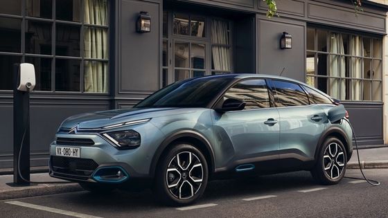 Conducción decente E-C4 de Citroën con 115kw (156ps) de potencia a 150km/h Velocidad máxima Batería de iones de litio 54kwh