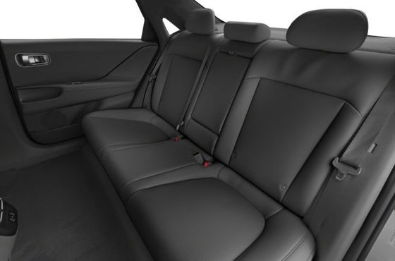 Vehículo eléctrico más eficiente en energía 2 Hyundai Ioniq 6 Vehículo eléctrico puro con alcance máximo de 361 millas Cubre 4,17 mi / kwh Largo alcance