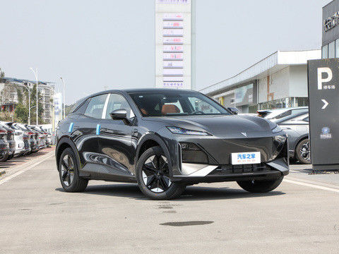 El nuevo sistema HUAWEI DEEPAL S07 2024 EREV con 121 km CLTC0.5h Tiempo de carga rápida 175kW Potencia máxima 320N.m Torque