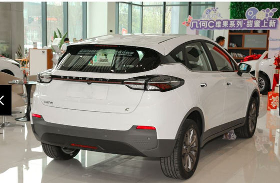 400km / 550km Compact Electric SUV Geely Geometry C Blueberry Pure EV Vehicles