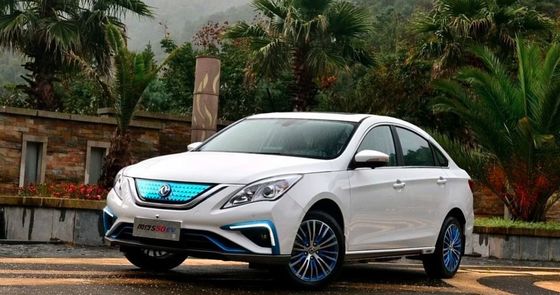 150km/h Dongfeng Electric Vehicle EV S50 Sedan Car NEDC 415km