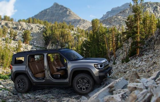 Upcoming fully electric SUV 2024 Jeep Recon EV with folding rooftop removalbe doors & crawl rocks
