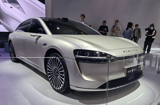 Presale Huawei & BAIC Stelato S9 Pure Electric Vehicle 4door/5seats Sedan 214km/h Top Speed 227kw Motorpower New Ev Car
