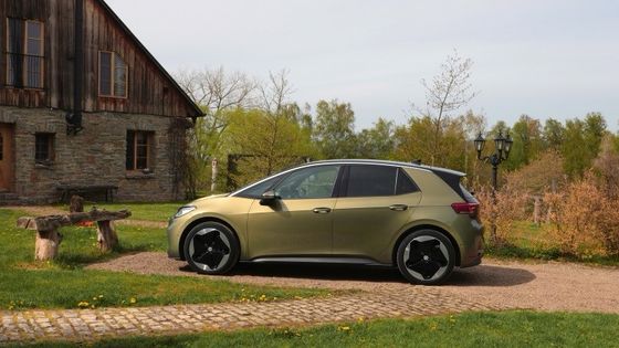 Classic and newest EV car Volkswagen ID 3 PRO WLTP 434km  RANGE 150kw(204P.s) Motorpower7.6sec Acceleration 0-100km/h
