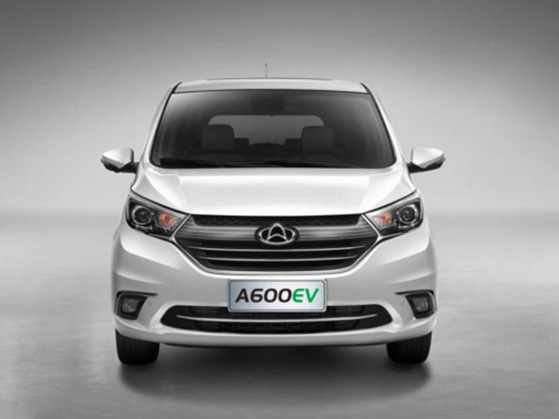 Batería de ión de litio pura del coche de los coches eléctricos MPV 6 Seater EV de Changan Auchan A600EV