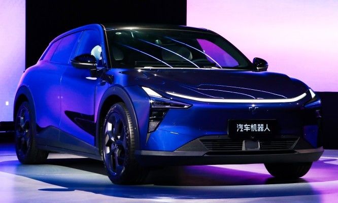 Robot autónomo 2024 Jiyue01 200kw Potencia del motor 272 P.s 550km CLTC Rango CAR PURO ELÉTRICO Con velocidad máxima a 200km/h